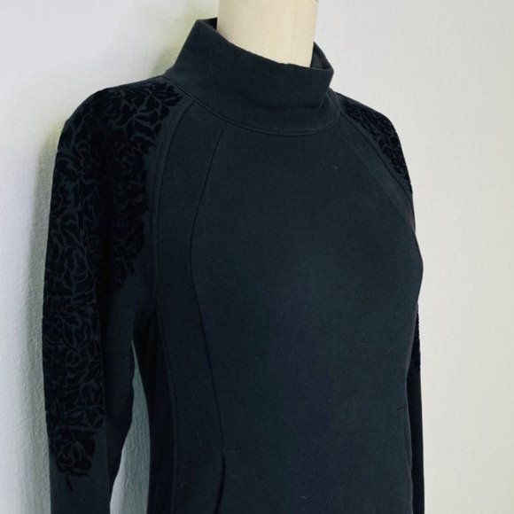 Lululemon Black Floral Flock Velvet Pullover Sweatshirt Size 4 Zipper Back Neck - Picture 4 of 6